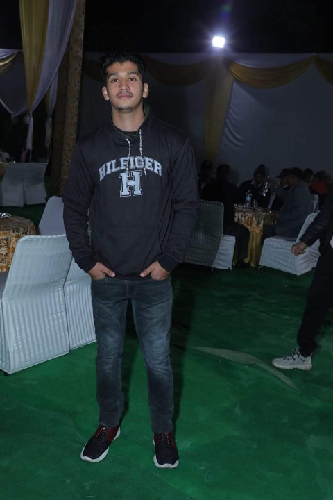 Vijay Naudiyal - portfolio